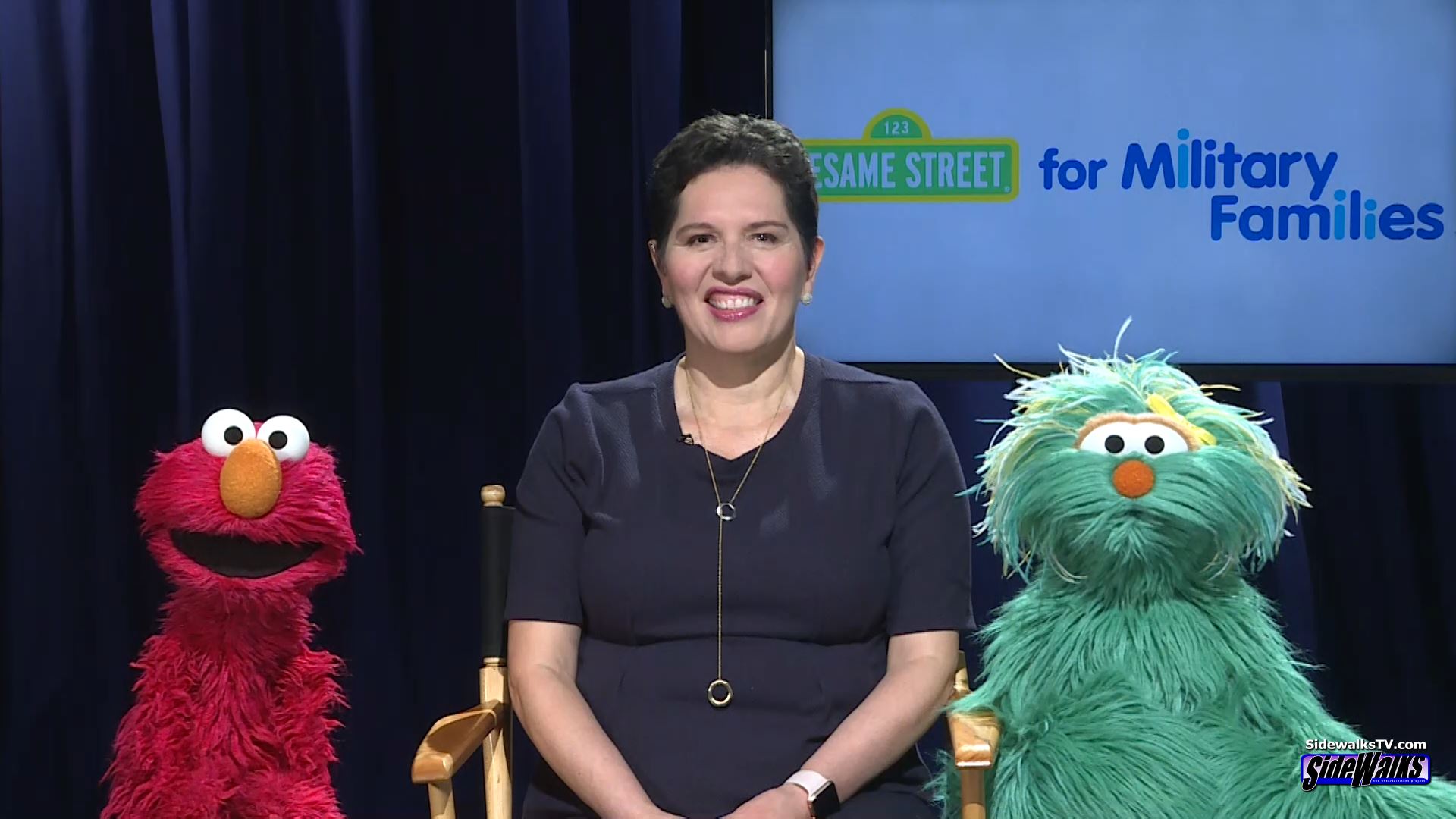 Sesame Street - Elmo, Rosita and Dr Jeanette Betancourt