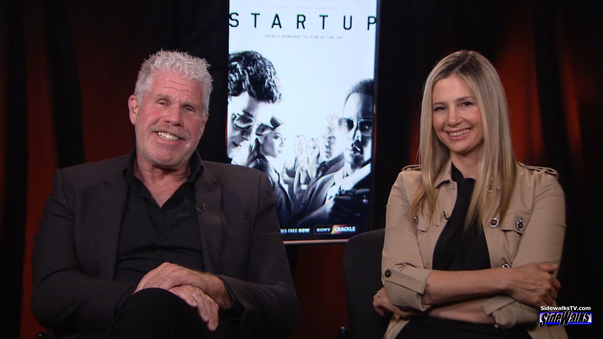 Ron Perlman and Mira Sorvino (Start Up)