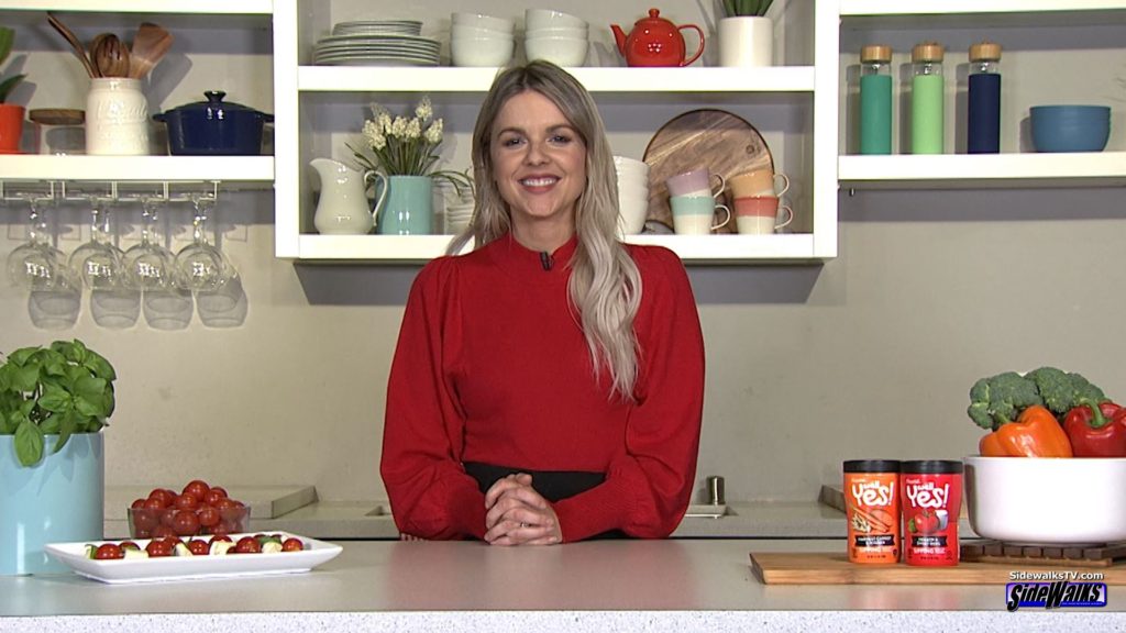 Ali Fedotowsky-Manno appears on our TV show