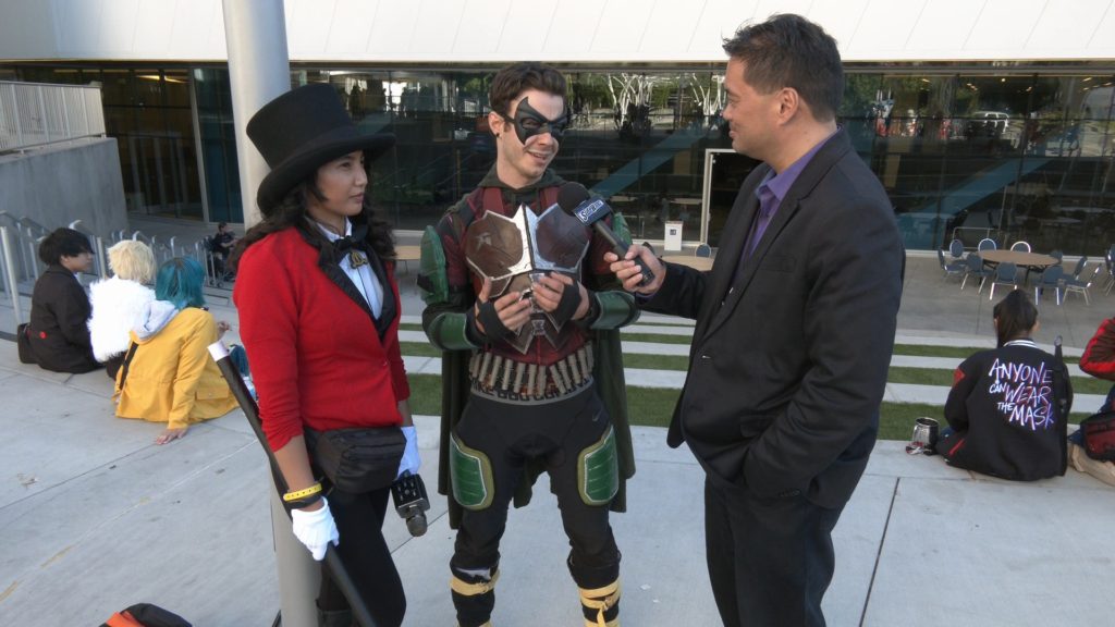 With host Richard R. Lee, cosplayers Briore as Brendon Urie from Panic! At The Disco and Danny Black as Robin / Nightwing from "DC's Titans"