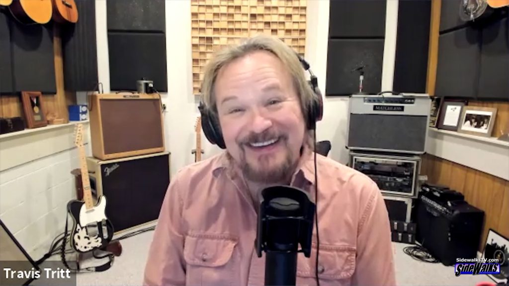 Travis Tritt smiling