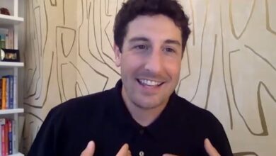 Jason Biggs smiling