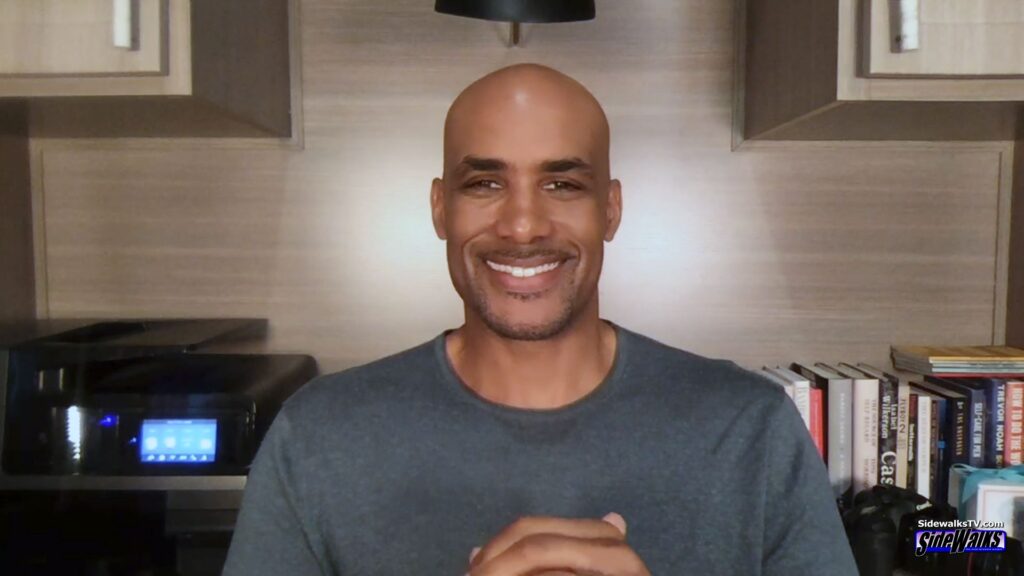 Boris Kodjoe smiles