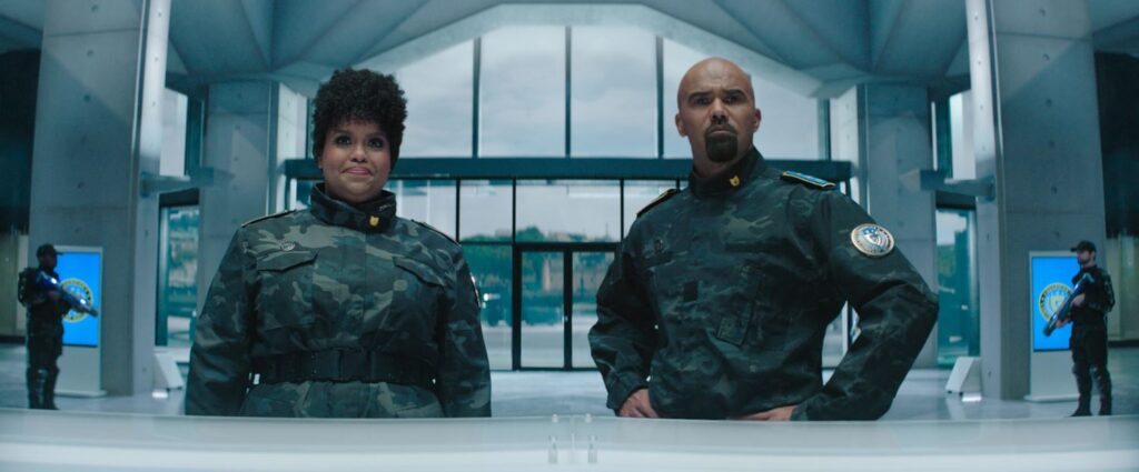 Natasha Rothwell plays Rachel and Shemar Moore plays Randall